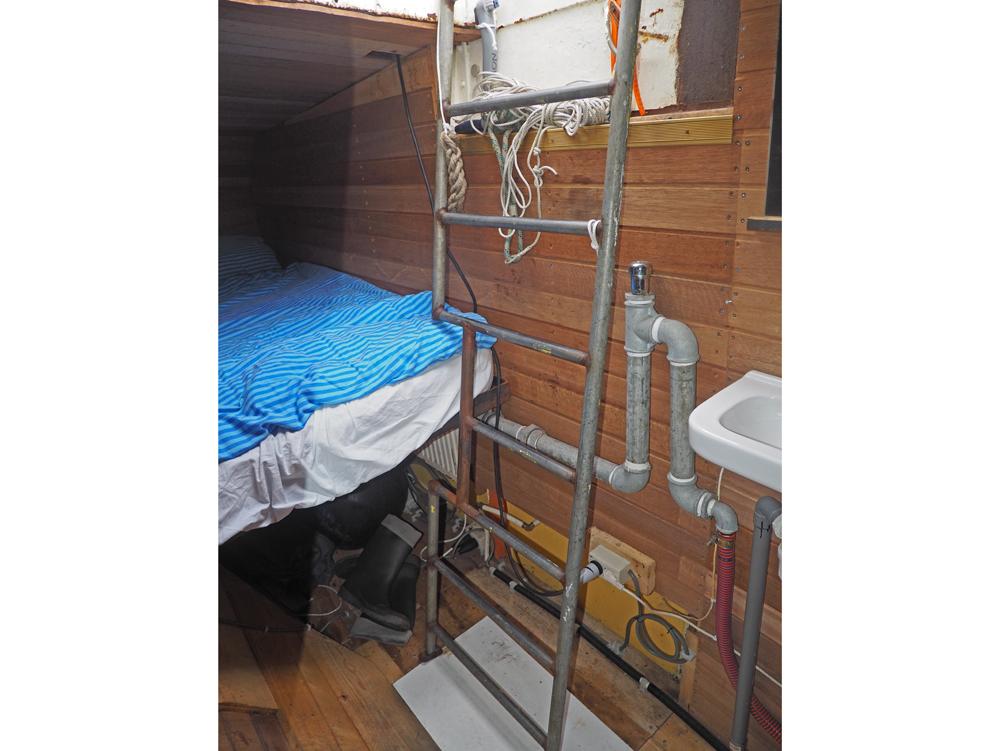 Cabin en avant, H&eacute;bergements